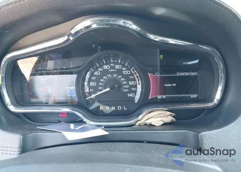 2015 Lincoln Mkt Livery z USA, uszkodzony, nr VIN 2LMHJ5NK3FBL03367